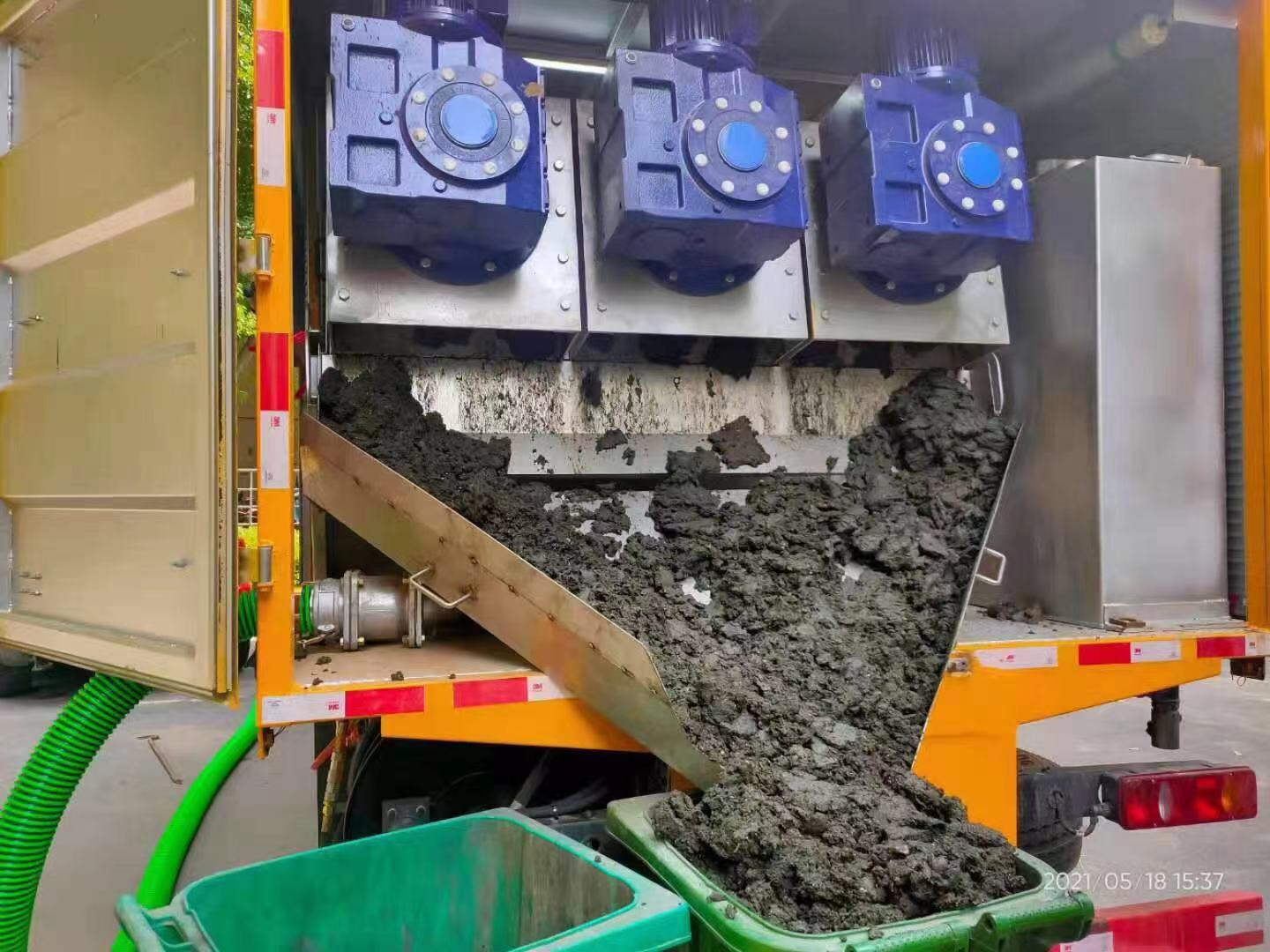 依安化粪池清掏城市维护站-泥浆净化干湿分离处理