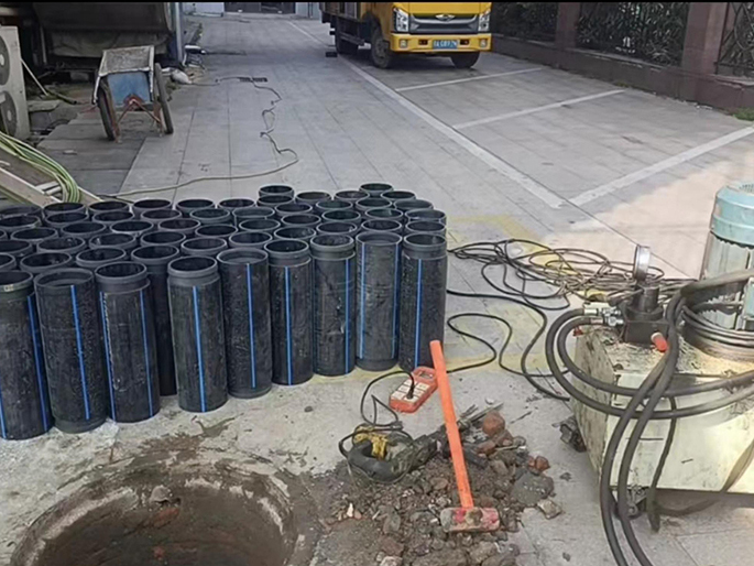 依安PE置换管厂家 DN315置换管 非开挖管短管置换